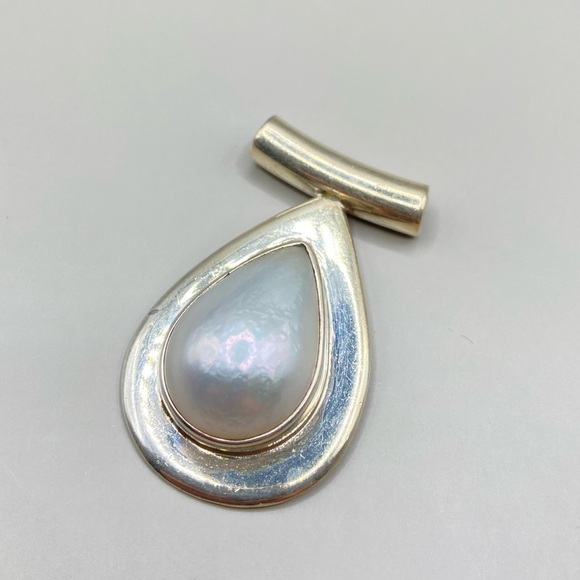 Sheri Leibert Sterling Silver Pearl Teardrop Pendant - Picture 1 of 5